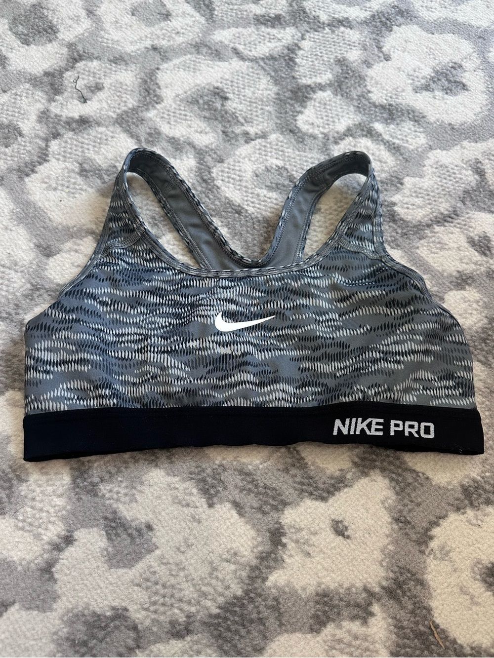 Nike Pro Dri Fit Sports Bra Women’s Small Gray Black White Racerback Activewear